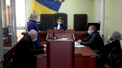 На Черкащині бабуся і мати судяться через дитину