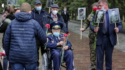 9 травня на Меморіалі Слави у Харкові — фоторепортаж 9 травня на Меморіалі Слави у Харкові — фоторепортаж