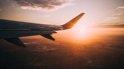 124 країни світу відкрили свої кордони для українців