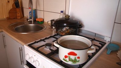 "Воду носимо із джерела": у курортній Східниці призупинили водопостачання "Воду носимо із джерела": у курортній Східниці призупинили водопостачання