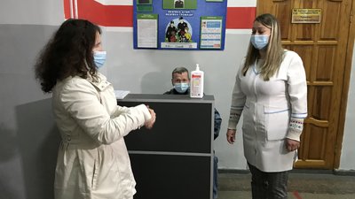 55 літрів антисептику та 550 масок: як працює школа Одеси після канікул 55 літрів антисептику та 550 масок: як працює школа Одеси після канікул