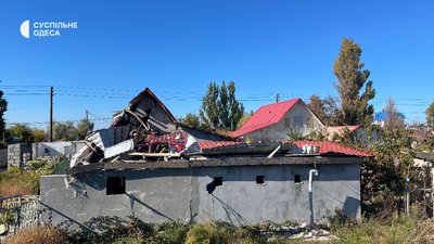 "Нас звільнили від літа": як живе курортна Затока на Одещині після численних ракетних ударів. ФОТО. ВІДЕО. "Нас звільнили від літа": як живе курортна Затока на Одещині після численних ракетних ударів. ФОТО. ВІДЕО.