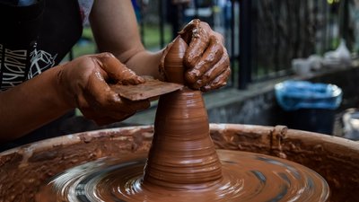 У Тернополі відбувається фестиваль гончарів "Не святі горшки ліплять"