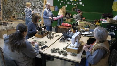"Бракує рук". Волонтерська організація “Мережка в квадраті” запрошує вінничан допомогти українським військовим