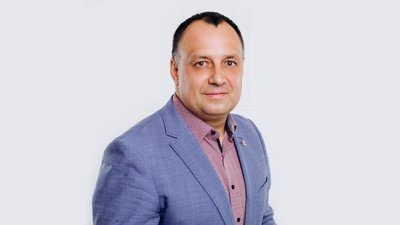 Новим головою Закарпатської облради обрали Володимира Чубірка