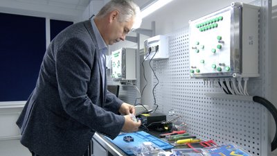 Імітація птахофабрики: на Черкащині студенти опановують практику у спеціальній лабораторії Імітація птахофабрики: на Черкащині студенти опановують практику у спеціальній лабораторії
