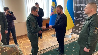 У Тернополі нагородили бійців Національної гвардії У Тернополі нагородили бійців Національної гвардії