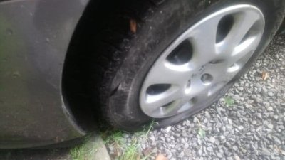 На Житомирщині невідомі пошкодили автомобіль журналіста – справу розслідує поліція На Житомирщині невідомі пошкодили автомобіль журналіста – справу розслідує поліція
