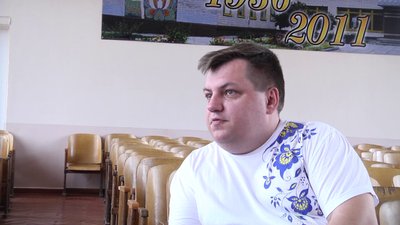Український актор Віктор Андрієнко презентував житомирським школярам свої нові книжки Український актор Віктор Андрієнко презентував житомирським школярам свої нові книжки
