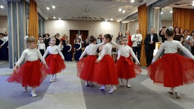 У Луцьку відбувся "Стрітенський бал" за участю людей з інвалідністю У Луцьку відбувся "Стрітенський бал" за участю людей з інвалідністю