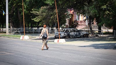 Херсон, жінка, обстріли