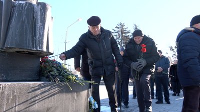 У Вінниці вшанували пам'ять ліквідаторів аварії на Чорнобильській АЕС У Вінниці вшанували пам'ять ліквідаторів аварії на Чорнобильській АЕС