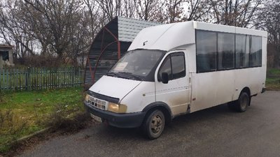 Дірки в даху, пакети на сидіннях.Умови в маршруті