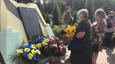 У Сумах вшановують пам'ять загиблих воїнів 27-ї артбригади