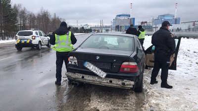 На Хмельниччині молодик вчинив ДТП під дією наркотичних речовин та намагався втекти