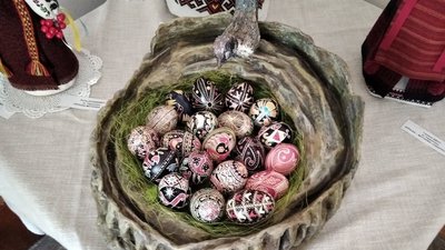 Сорок майстрів представили свої роботи на виставці у Тернополі Сорок майстрів представили свої роботи на виставці у Тернополі