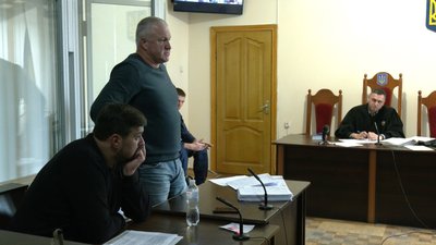 Адвокат Роман Костюк вимагав у суді викликати на засідання свідка, 2 листопада 2023. Фото: Суспільне Хмельницький Адвокат Роман Костюк вимагав у суді викликати на засідання свідка, 2 листопада 2023. Фото: Суспільне Хмельницький
