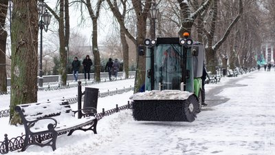 Одесу засипає снігом. Яка ситуація на дорогах Одесу засипає снігом. Яка ситуація на дорогах