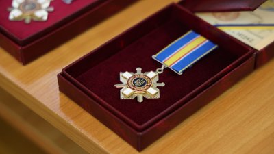 Звільненим з полону волинським прикордонницям вручили ордени "За мужність"