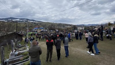 На Закарпатті попрощалися з загиблим на війні Андрієм Кипенем На Закарпатті попрощалися з загиблим на війні Андрієм Кипенем