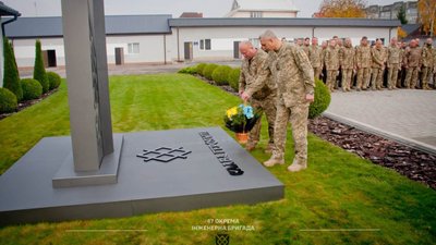 Меморіал загиблим військовим відкрили на Рівненщині.