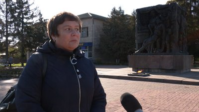 Президент Німеччини відвідав Чернігівщину,щоб вшанувати пам'ять жертв Корюківської трагедії Президент Німеччини відвідав Чернігівщину,щоб вшанувати пам'ять жертв Корюківської трагедії