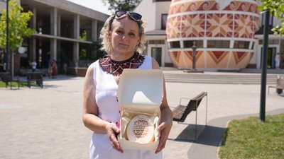 Леся Кушнірук, торт «Писанкове Прикарпаття»
