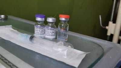 Вакцинують у фельдшерському пункті та на дому. Жителів Новоукраїнського району вакцинують Вакцинують у фельдшерському пункті та на дому. Жителів Новоукраїнського району вакцинують