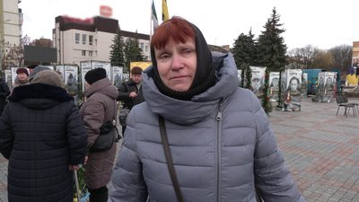 У Рівному попрощалися з молодшим сержантом Романом Кондратюком У Рівному попрощалися з молодшим сержантом Романом Кондратюком