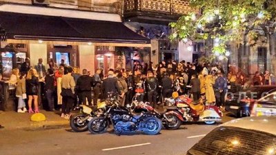 "Якщо так буде далі, ми закриємо Одесу": Труханов про порушення карантину дискотеками та барами