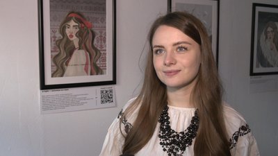 "Речі, які сильніші за страх і війну" У Сумах відкрили виставку Яни Совенко "Речі, які сильніші за страх і війну" У Сумах відкрили виставку Яни Совенко