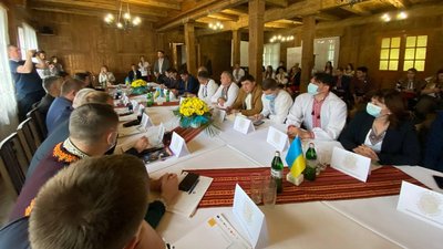 Карпатські гуцульські громади підписали на Закарпатті договір про співпрацю
