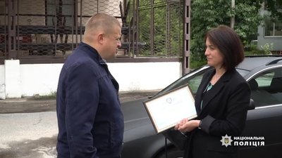 Правоохоронці Тернопільщини отримали автомобіль від благодійного фонду