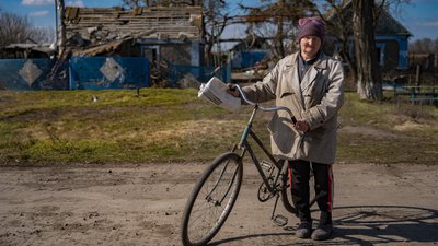Готуються садити городи. Як живе звільнена Трудолюбівка на Херсонщині