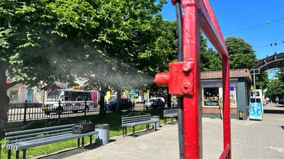 У Полтаві запрацювали охолоджувальні арки У Полтаві запрацювали охолоджувальні арки