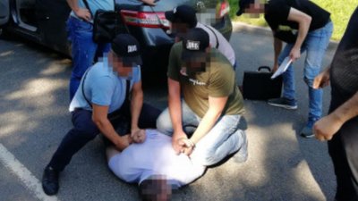 Вимагав хабар: на Черкащині судитимуть поліцейського