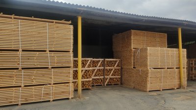 Попит на дрова на Житомирщині зростає, ціна теж Попит на дрова на Житомирщині зростає, ціна теж