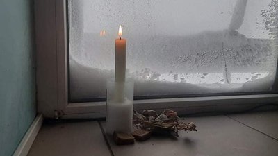 Прикарпатські надзвичайники запалили свічку пам'яті на найвисокогірнішому рятувальному пості Прикарпатські надзвичайники запалили свічку пам'яті на найвисокогірнішому рятувальному пості