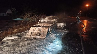 Замітав сліди: на Чернігівщині водій збив насмерть чоловіка, а потім підпалив свою автівку Замітав сліди: на Чернігівщині водій збив насмерть чоловіка, а потім підпалив свою автівку
