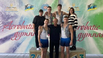 чемпіонаті зі стрибків на акробатичній доріжці