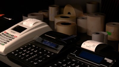 Підприємці Чернігівщини скаржаться на масове блокування податкових накладних: як це впливає на бізнес Підприємці Чернігівщини скаржаться на масове блокування податкових накладних: як це впливає на бізнес