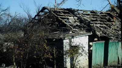 Як військові допомагають жителям звільненої Макіївки на Луганщині Як військові допомагають жителям звільненої Макіївки на Луганщині