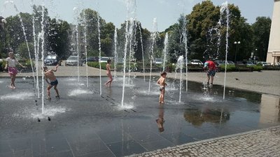 Спека триватиме впродовж тижня: як рятуватися ужгородцям Спека триватиме впродовж тижня: як рятуватися ужгородцям