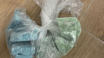 На Франківщині затримали чоловіків, яких підозрюють у продажу наркотиків через Telegram — СБУ На Франківщині затримали чоловіків, яких підозрюють у продажу наркотиків через Telegram — СБУ