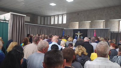 «Бережи дітей і внуків, бо тут дуже гаряче» - останні слова бійця ЗСУ з яким сьогодні попрощались у Хмельницькому