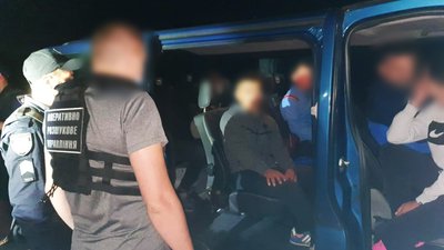 Чотирьох іноземців без документів виявили на Закарпатті