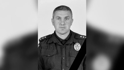На Івано-Франківщині в ДТП загинув поліцейський На Івано-Франківщині в ДТП загинув поліцейський