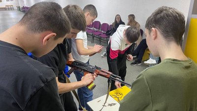 У Львові відбуваються шкільні змагання зі стрільби У Львові відбуваються шкільні змагання зі стрільби