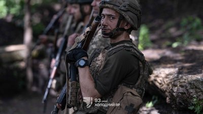 Бійці 93-ої ОМБр Холодний Яр на тренувальній базі