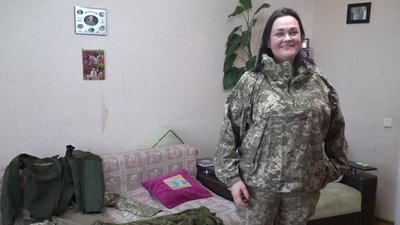 Напис на нагороді: "Та, що дарує віру, надію, любов". Історія волонтерки й військової з Дніпра